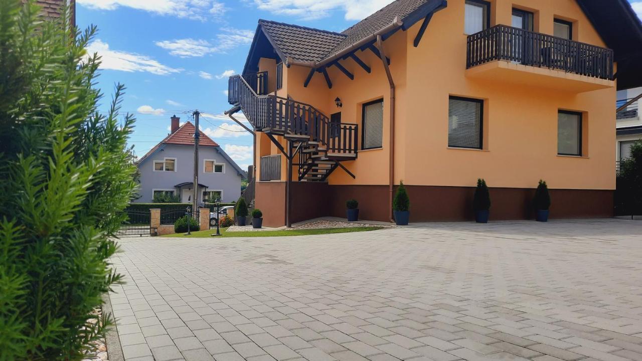 Apartmanhaz King Hévíz Buitenkant foto